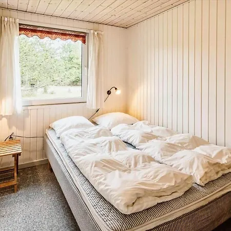 Ve228-vejers-strand-muffparken-3 بيت للعطل